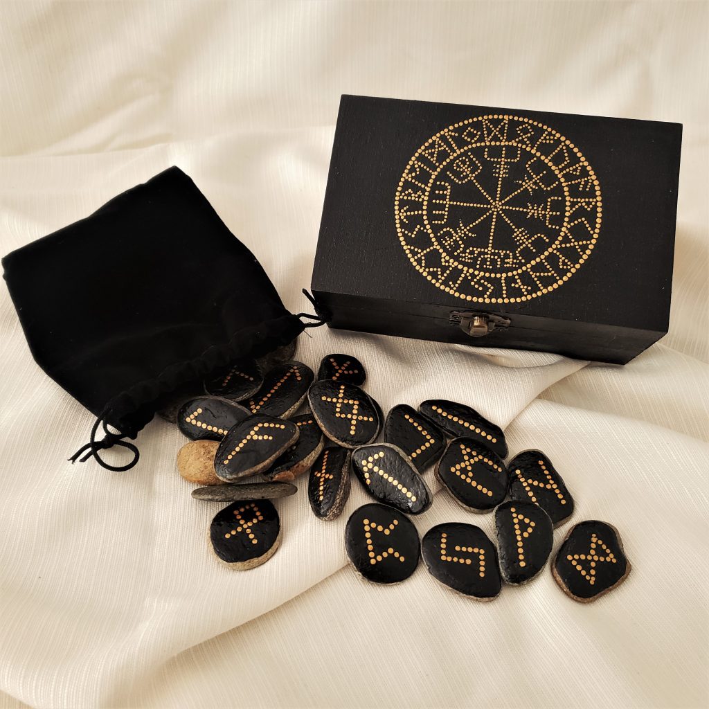 runes divinatoires